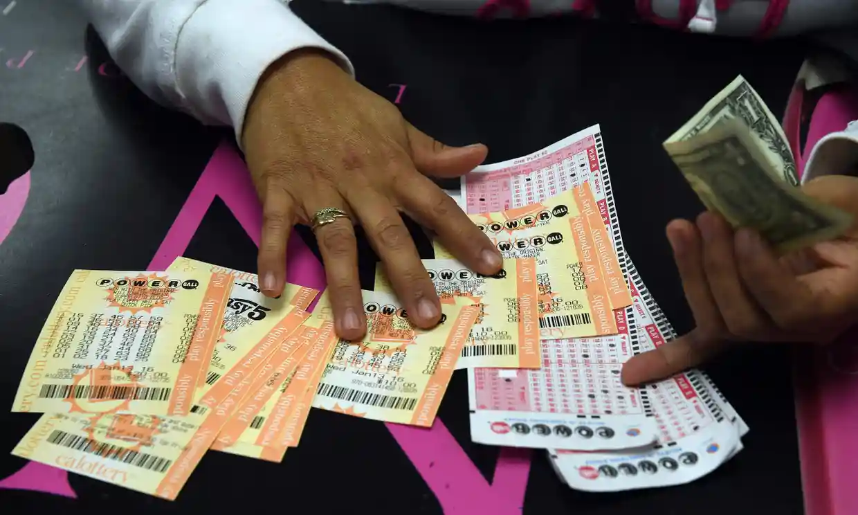 Avoid these 5 mistakes if you win Powerball or Mega Millions Jackpot !